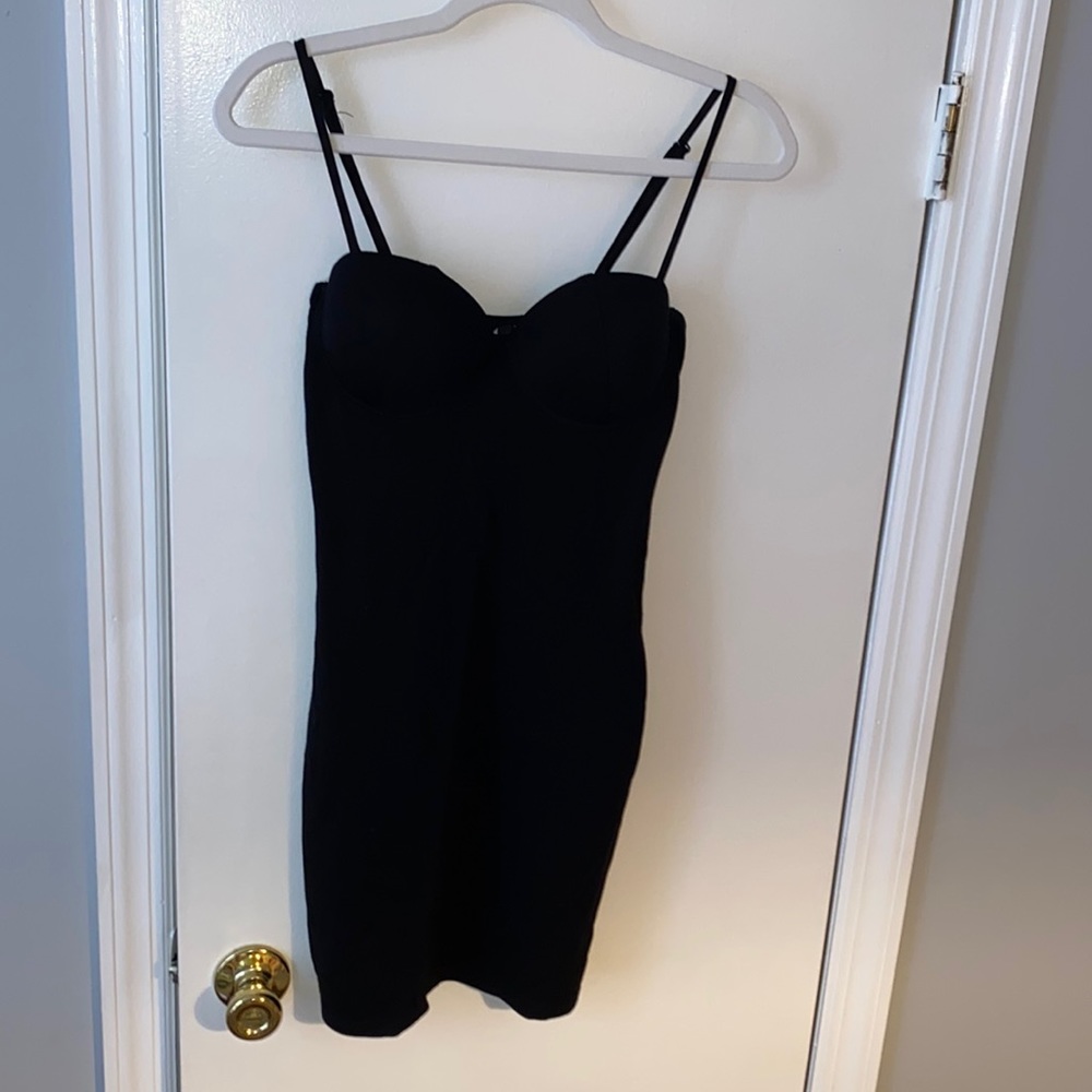 Lulu’s Little Black Dress